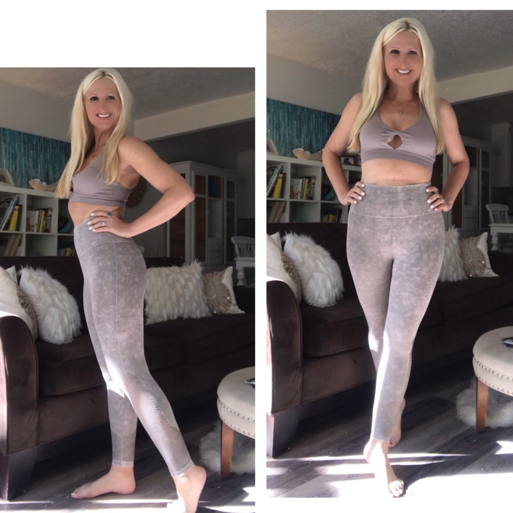 🤩Stone Wash Mesh Leggings🌟